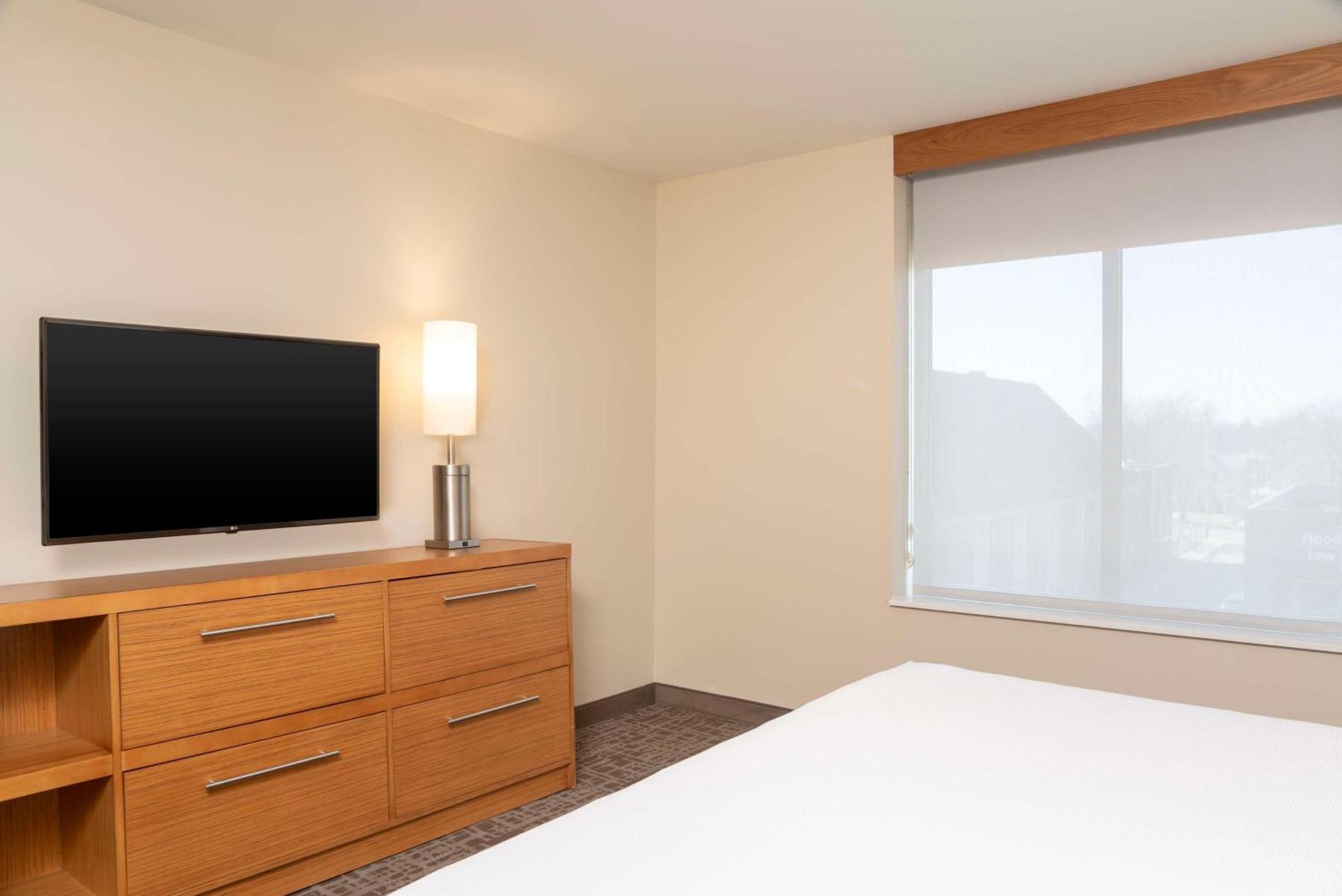 Hyatt Place Detroit/Royal Oak Exterior photo