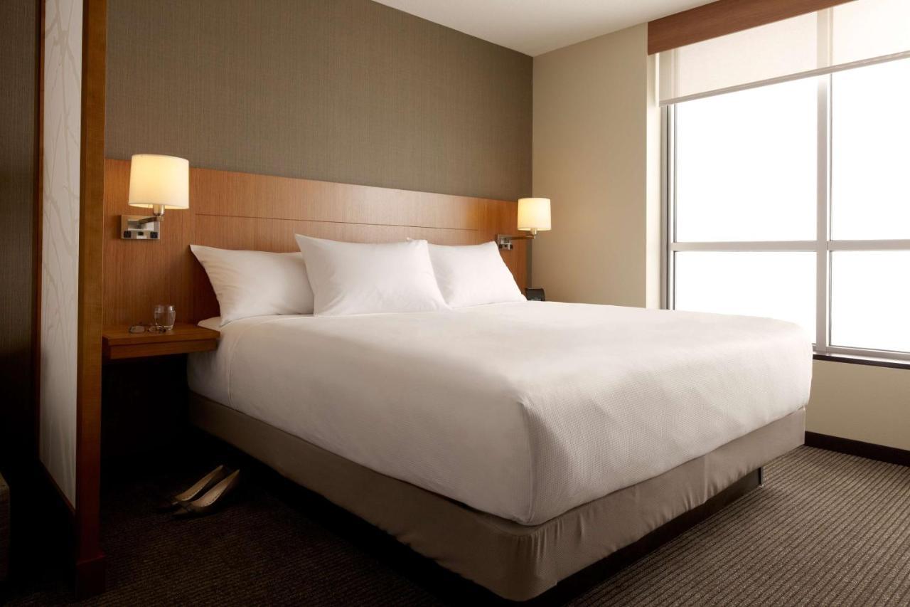 Hyatt Place Detroit/Royal Oak Exterior photo